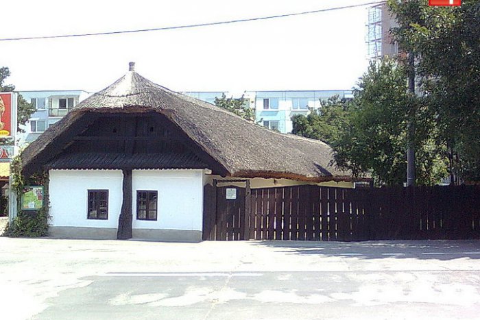 Ilustračný obrázok k článku Deň obce Čičmany láka programom: Valaská hudba, zvieracia farma a ľudová architektúra