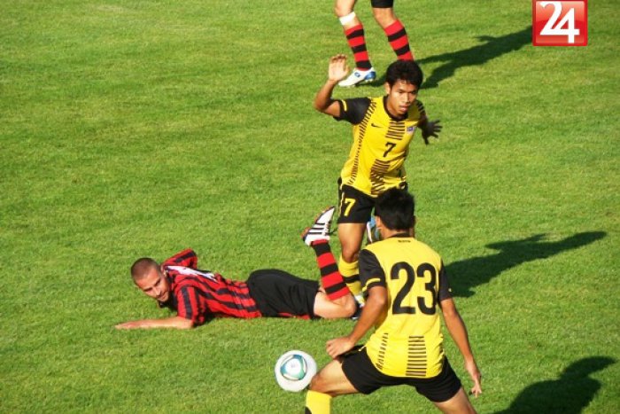 Ilustračný obrázok k článku Zimná príprava futbalistov pokračuje: Stretnutie Lučenca s Kalinovom nemalo víťaza