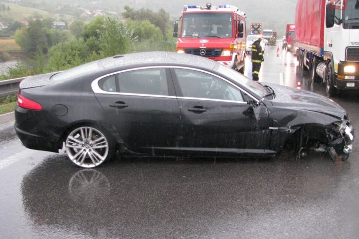 Ilustračný obrázok k článku Martin (26) prežil haváriu, o pár chvíľ sa zrútil do priepasti