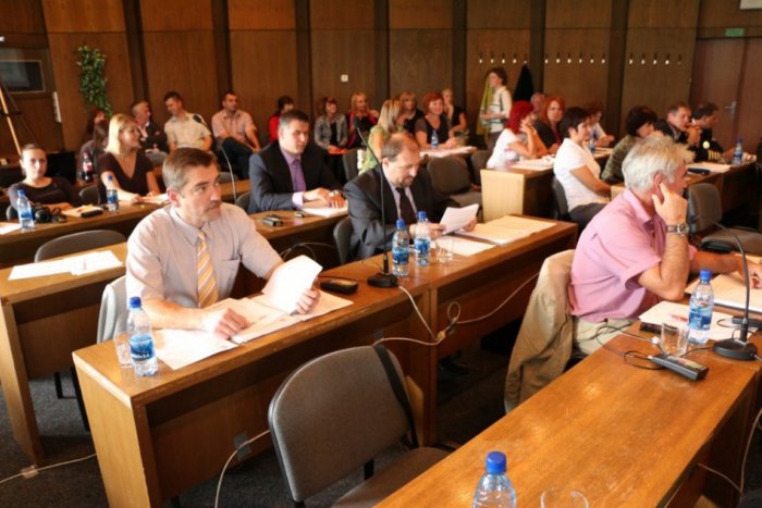 Ilustračný obrázok k článku Zmätok pre odpad: Budeme za smeti platiť viac?!