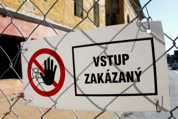 Ilustračný obrázok k článku Školy v Kežmarku nemajú vlastné budovy. Žiaci prišli aj o jednu telocvičňu