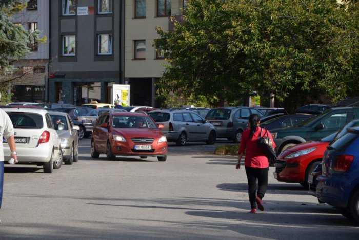 Ilustračný obrázok k článku Za ročnú parkovaciu známku vyše dvesto eur?