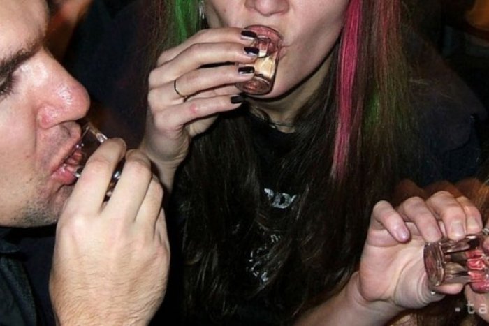 Ilustračný obrázok k článku Mimoriadny krok: Predaj českého alkoholu je zakázaný!