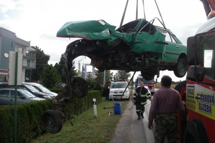 Ilustračný obrázok k článku Nepojazdná škodovka v protismere: Skončilo to tragicky!