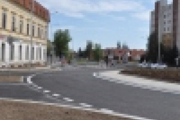 Ilustračný obrázok k článku Župa sa buchla po vrecku: Ďalších 33 km nových ciest