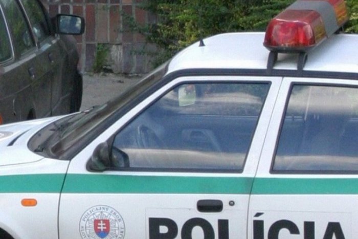 Ilustračný obrázok k článku Ozbrojená dráma vo Zvolene: Do večierky vtrhli muži v kuklách!