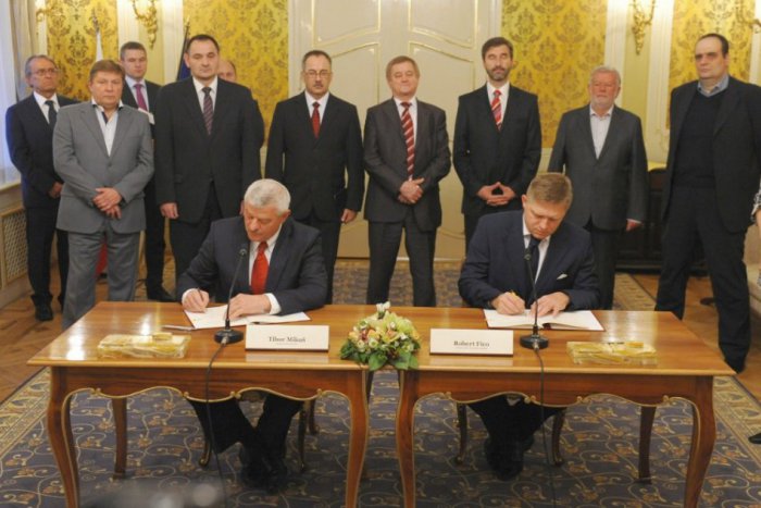 Ilustračný obrázok k článku Uťahovanie opaskov v kraji: Župa musí ušetriť milióny €, dotkne sa to ľudí?