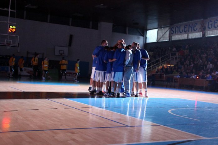 Ilustračný obrázok k článku Basketbalisti z Komárna s prázdnymi rukami
