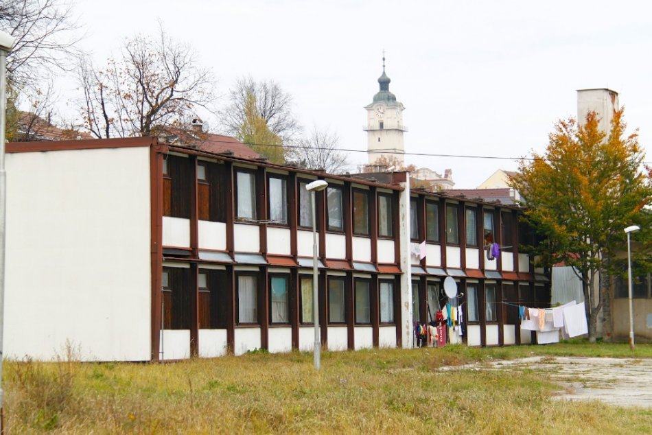 Ilustračný obrázok k článku Popradskí poslanci odklepli 110 000 € na asanáciu, ide sa búrať: Tieto objekty zrovnajú so zemou!