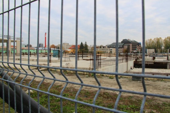 Ilustračný obrázok k článku Investor spustil stavebné práce na centre HORSE. Otvoriť ho chcú na jar 2014
