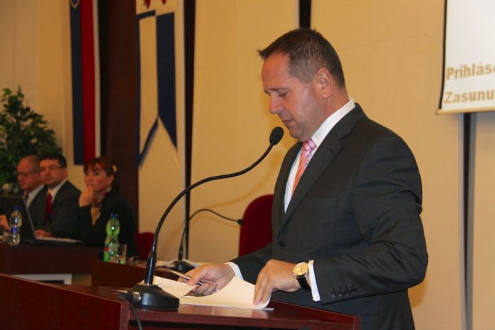 Ilustračný obrázok k článku Poslanci opäť rokovali: Pozrite si to naj zo zastupiteľstva