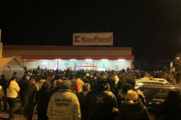 Ilustračný obrázok k článku Kedy a kde počas sviatkov nakupovať? Pozrite si otváracie hodiny hypermarketov