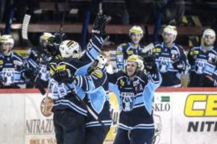 Ilustračný obrázok k článku Stümpelovci zdolali na domácom ľade Pálfyovcov 3:1!