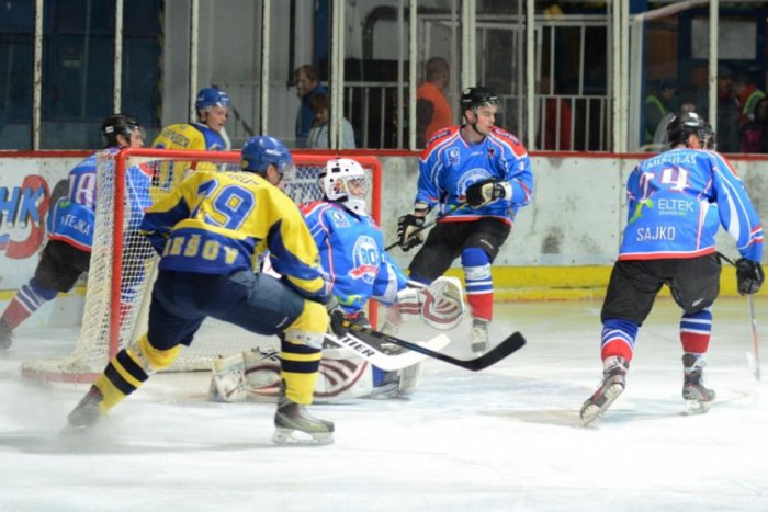 Ilustračný obrázok k článku Parádny hattrick Macíka! Doma to Mikulášanom naozaj strieľa