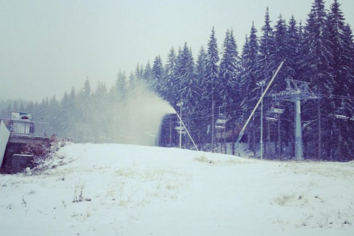 Ilustračný obrázok k článku Lyžiari sa dočkali: V Jasnej sa začína lyžovať už v sobotu