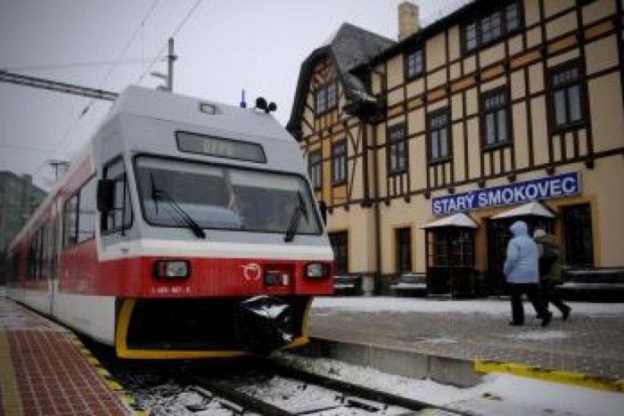 Ilustračný obrázok k článku Doprava už funguje bez obmedzení. Zubačka aj električky jazdia podľa cestovného poriadku