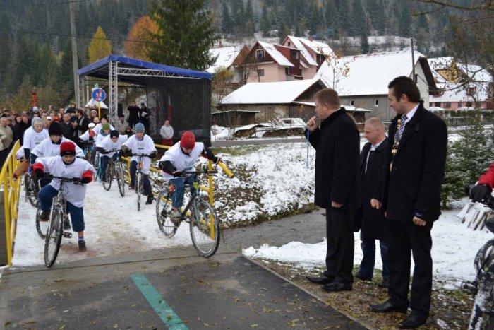 Ilustračný obrázok k článku Nová cyklotrasa na Kysuciach je slávnostne otvorená