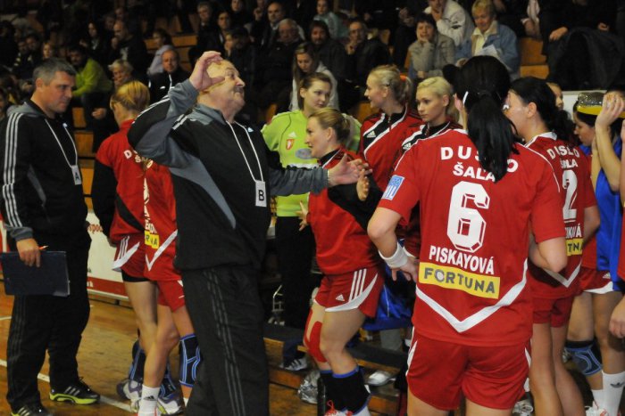 Ilustračný obrázok k článku Preview: Vrátia sa hádzanárky na víťaznú vlnu?