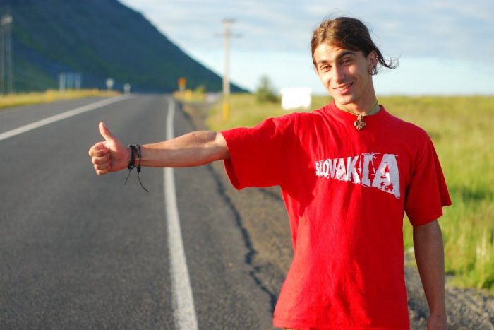 Ilustračný obrázok k článku Cestovný hit sa rozvíja už aj na Slovensku: Spája ľudí, ktorí majú spoločnú cestu
