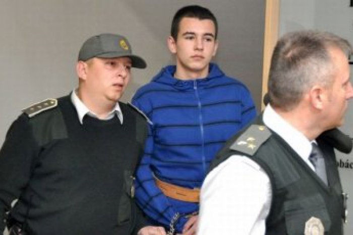 Ilustračný obrázok k článku Andrej (17) zavraždil svoju starú mamu, v base bude sedieť 8 rokov!