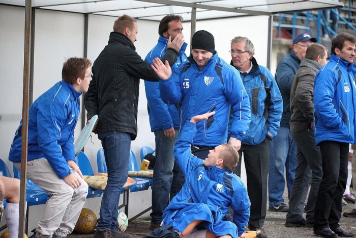 Ilustračný obrázok k článku Rozbiehajú sa futbalové súťaže. Ako sa pripravovali na jar hráči FK Poprad?