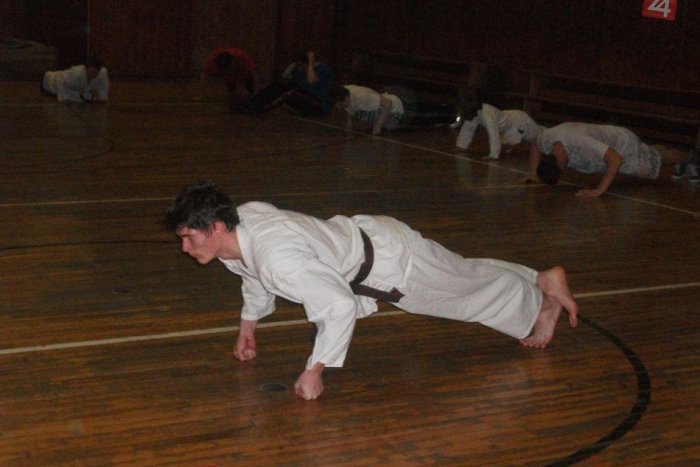 Ilustračný obrázok k článku Karate špička západu príde do Moraviec!