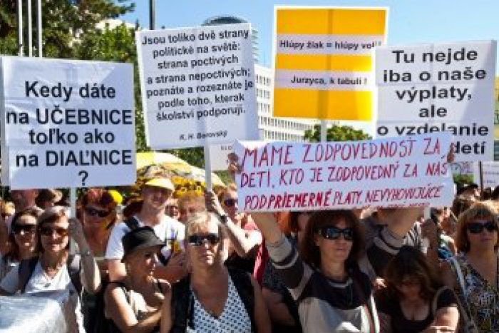Ilustračný obrázok k článku Protestovať sa bude aj v Nitre! Učitelia vyjadria svoju nespokojnosť