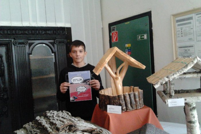 Ilustračný obrázok k článku Revúčan Miki vyrobil najkrajšie kŕmidlo