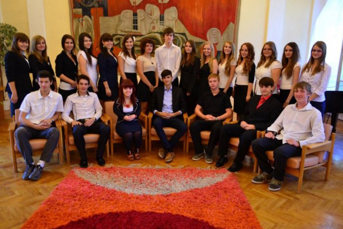 Ilustračný obrázok k článku Na gymnáziu v Tisovci volili prezidenta