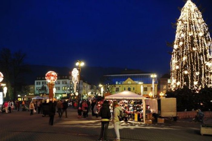 Ilustračný obrázok k článku Najkrajšie sviatky roka sa blížia čoraz viac: V Žiline rozsvietia vianočný stromček!