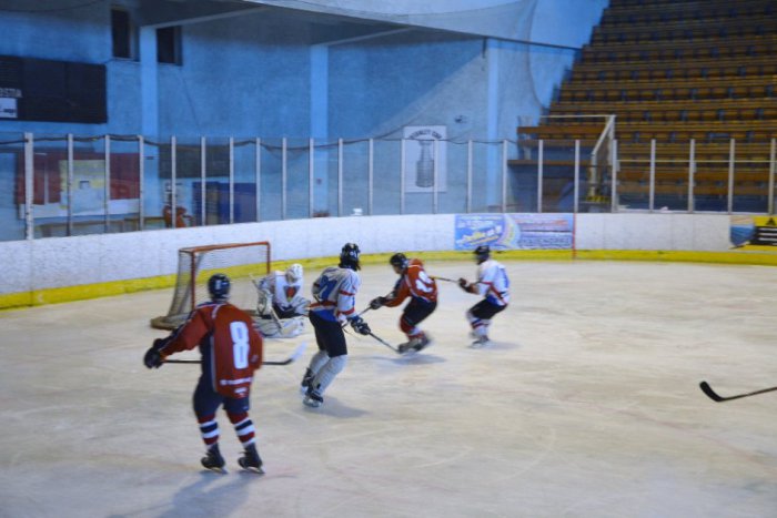 Ilustračný obrázok k článku PREHĽAD: Víkendový hokej a basketbal mladých