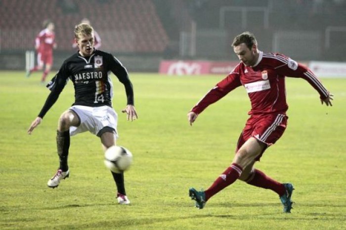 Ilustračný obrázok k článku Futbalový zápas s Ružomberkom začal minútou ticha