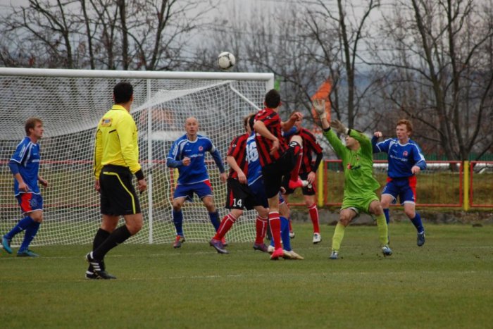 Ilustračný obrázok k článku Začiatkom druhého polčasu bolo vymaľované