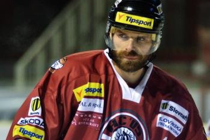 Ilustračný obrázok k článku Barani posilnení hráčmi NHL: Nitru zdolali o gól, predviedli učebnicové prečíslenie