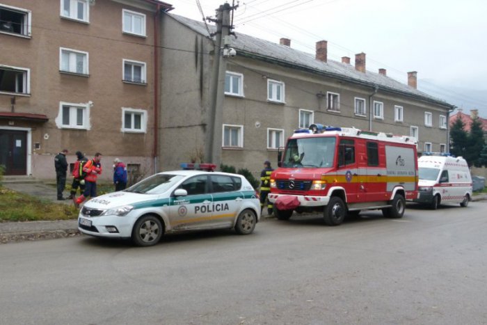 Ilustračný obrázok k článku VIDEO: Rozruch na SNP-éčke. V byte našli bezvládne telo ženy