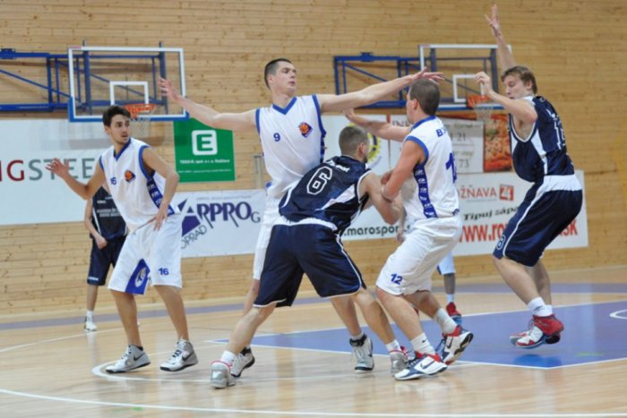 Ilustračný obrázok k článku Mužom víkendové zápasy nevyšli podľa predstáv