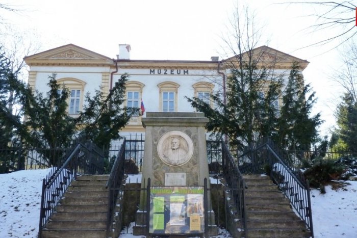 Ilustračný obrázok k článku Múzeum ožije Vianocami: Pozrite si jedinečné betlehemy a upečte medovníčky