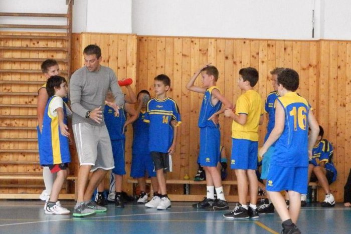 Ilustračný obrázok k článku BASKETBAL: Prehry žiakov napravili minibasketbalisti