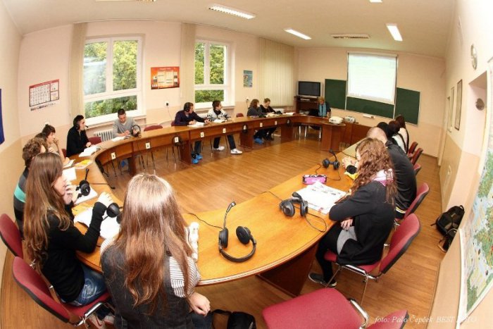 Ilustračný obrázok k článku Cudzie jazyky sa v Košiciach tešia veľkej obľube: Angličtina stále IN, hitom sa stáva japončina či arabčina!