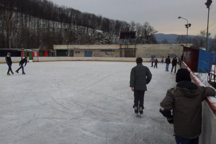 Ilustračný obrázok k článku Dobrá správa: Klzisko otvorené, pozrite otváracie hodiny