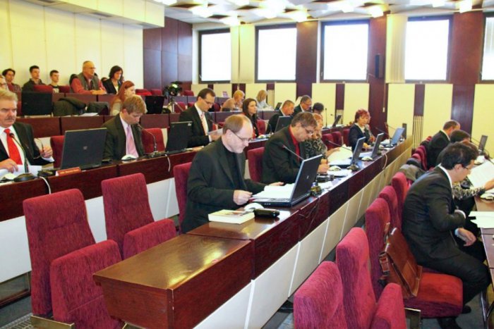 Ilustračný obrázok k článku Poslanci rozhodli: Rozpočet mesta bude nižší o 1,5 milióna €