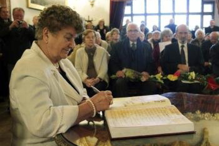 Ilustračný obrázok k článku V Bojniciach oceňovali seniorov, zlatá Magdaléna (79) by chcela vrátiť život späť