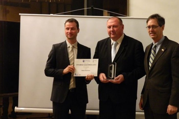 Ilustračný obrázok k článku Najotvorenejšie samosprávy na Slovensku? Rožňava sa dostala do top 3