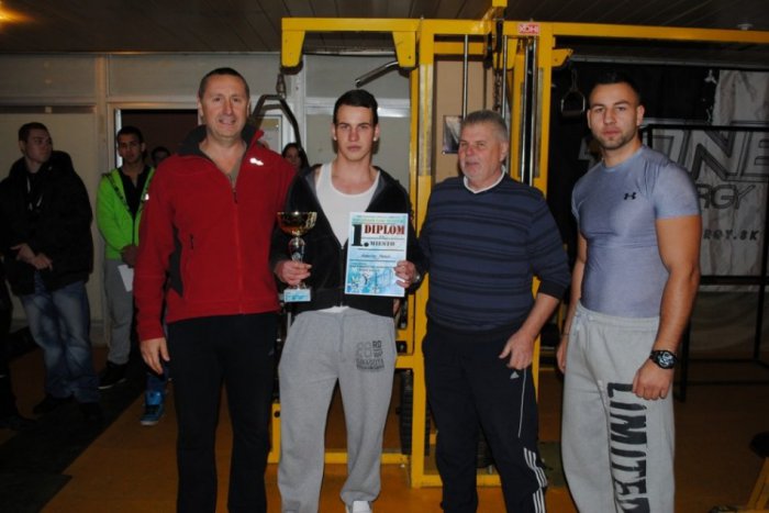 Ilustračný obrázok k článku OBRAZOM: Mikulášsky tlak na lavičke