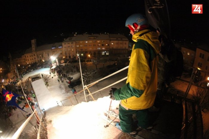 Ilustračný obrázok k článku Adrenalínové šialenstvo: Po ročnej pauze sa bude opäť skákať v centre mesta!