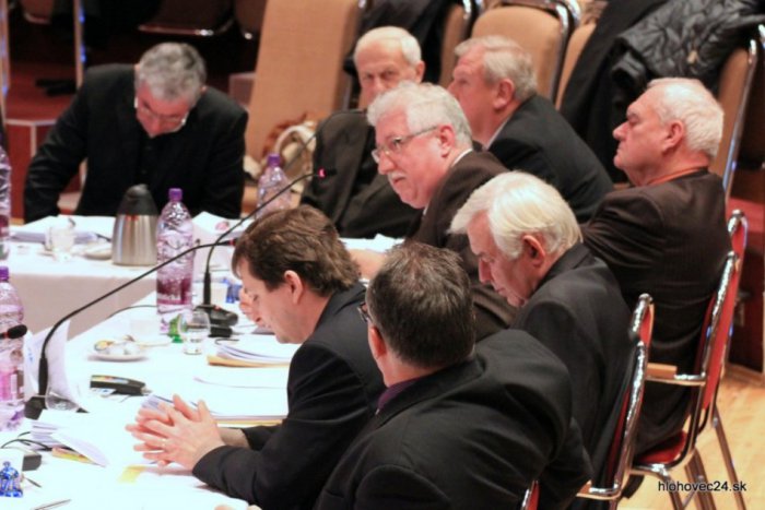 Ilustračný obrázok k článku Maynet dostal zelenú. Hádzaná v meste nekončí!