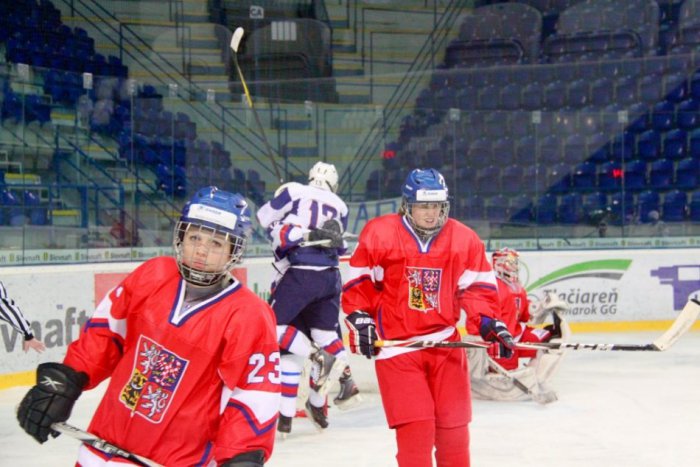 Ilustračný obrázok k článku Medzi sviatkami vypnite televízor. Hokejisti budú bojovať o pohár oslobodenia mesta