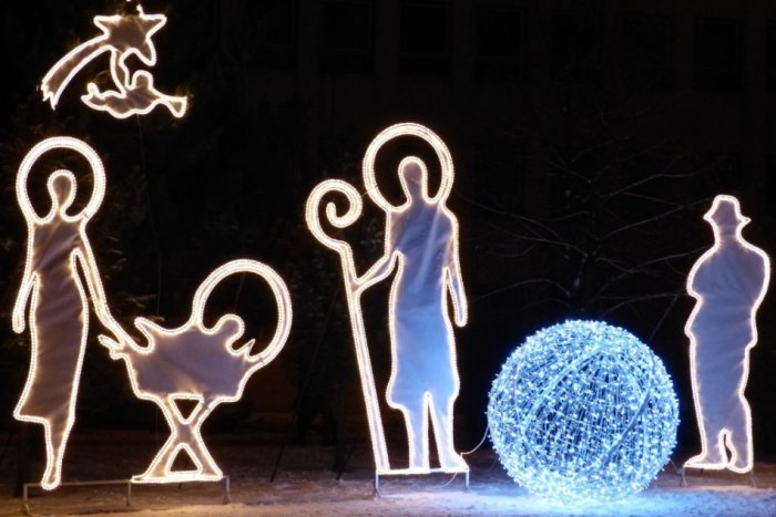 Ilustračný obrázok k článku OBRAZOM: Takto vyzerá vianočná výzdoba v Poprade