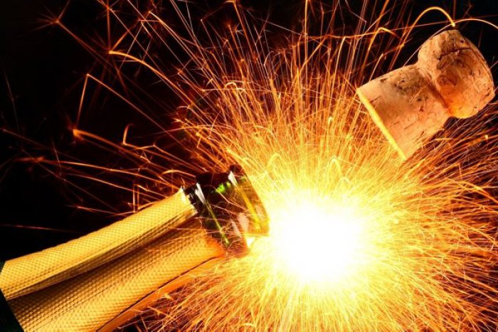 Ilustračný obrázok k článku Prípravy silvestrovských osláv v plnom prúde: Na čo sa môžeme tešiť?