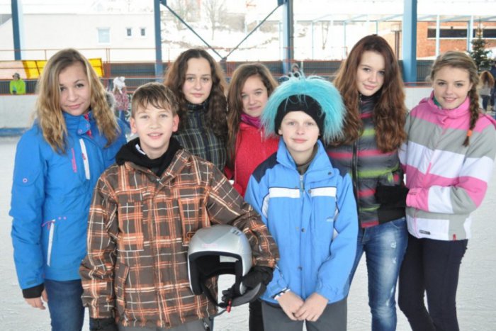 Ilustračný obrázok k článku Žiaci si predposledný deň spríjemnili korčuľovaním